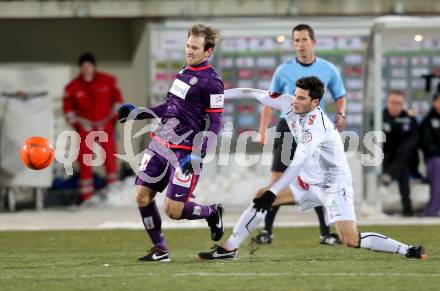 Fussball. Bundesliga. RZ Pellets WAC gegen FK Austria Wien. Roland Putsche,  (WAC), Tomas Jun (Wien). Wolfsberg, 8.12.2012.
Foto: Kuess

---
pressefotos, pressefotografie, kuess, qs, qspictures, sport, bild, bilder, bilddatenbank