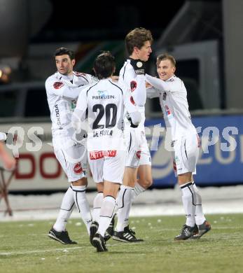 Fussball. Bundesliga. RZ Pellets WAC gegen FK Austria Wien. Torjubel WAC. Wolfsberg, 8.12.2012.
Foto: Kuess

---
pressefotos, pressefotografie, kuess, qs, qspictures, sport, bild, bilder, bilddatenbank