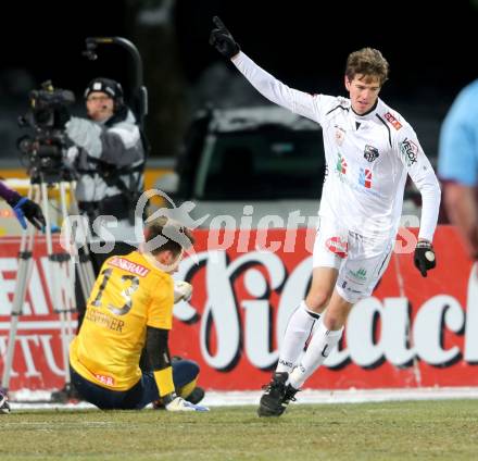 Fussball. Bundesliga. RZ Pellets WAC gegen FK Austria Wien. Torjubel Christian Falk (WAC). Wolfsberg, 8.12.2012.
Foto: Kuess

---
pressefotos, pressefotografie, kuess, qs, qspictures, sport, bild, bilder, bilddatenbank