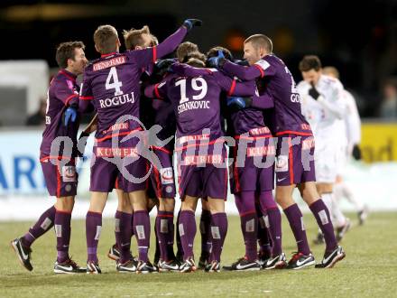 Fussball. Bundesliga. RZ Pellets WAC gegen FK Austria Wien. Torjubel Austria. Wolfsberg, 8.12.2012.
Foto: Kuess

---
pressefotos, pressefotografie, kuess, qs, qspictures, sport, bild, bilder, bilddatenbank