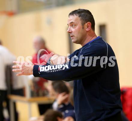 Handball Bundesliga. SC Ferlach gegen Hollabrunn.  Trainer Boris Levc (Ferlach). Ferlach, 24.11.2012.
Foto: Kuess 
---
pressefotos, pressefotografie, kuess, qs, qspictures, sport, bild, bilder, bilddatenbank