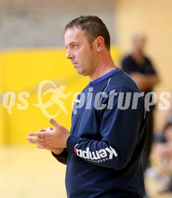 Handball Bundesliga. SC Ferlach gegen Hollabrunn. Trainer Boris Levc (Ferlach). Ferlach, 24.11.2012.
Foto: Kuess 
---
pressefotos, pressefotografie, kuess, qs, qspictures, sport, bild, bilder, bilddatenbank