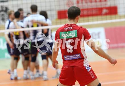 Volleyball. CEV-Cup. SK Posojilnica Aich/Dob gegen Andreoli Latina. Philipp Kroiss  (Aich/Dob), Jubel (Latina). Bleiburg, 12.12.2012.
Foto: Kuess

---
pressefotos, pressefotografie, kuess, qs, qspictures, sport, bild, bilder, bilddatenbank