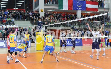 Volleyball. CEV-Cup. SK Posojilnica Aich/Dob gegen Andreoli Latina.   (Aich/Dob), Jubel (Latina). Bleiburg, 12.12.2012.
Foto: Kuess

---
pressefotos, pressefotografie, kuess, qs, qspictures, sport, bild, bilder, bilddatenbank