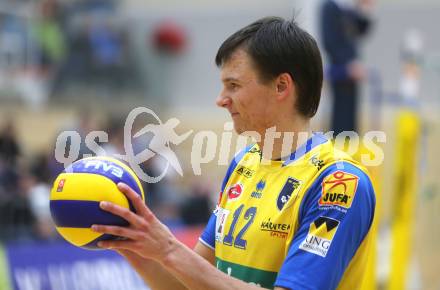 Volleyball. CEV-Cup. SK Posojilnica Aich/Dob gegen Andreoli Latina. Wojciech Wlodarczyk  (Aich/Dob). Bleiburg, 12.12.2012.
Foto: Kuess

---
pressefotos, pressefotografie, kuess, qs, qspictures, sport, bild, bilder, bilddatenbank