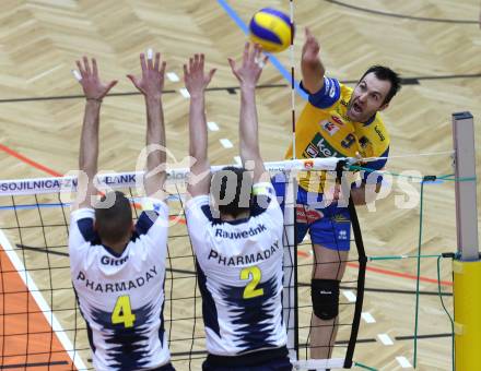 Volleyball. CEV-Cup. SK Posojilnica Aich/Dob gegen Andreoli Latina.  Andrej Grut (Aich/Dob). Bleiburg, 12.12.2012.
Foto: Kuess

---
pressefotos, pressefotografie, kuess, qs, qspictures, sport, bild, bilder, bilddatenbank