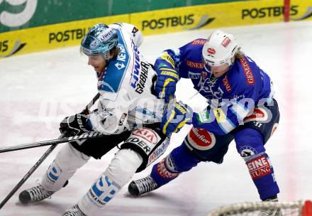 EBEL. Eishockey Bundesliga. EC VSV gegen EHC LIWEST Linz. Daniel Nageler, (VSV), Martin Grabher Meier (Linz). Villach, am 14.12.2012.
Foto: Kuess 


---
pressefotos, pressefotografie, kuess, qs, qspictures, sport, bild, bilder, bilddatenbank