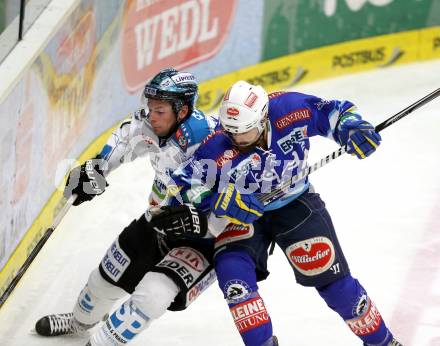 EBEL. Eishockey Bundesliga. EC VSV gegen EHC LIWEST Linz. Brad Cole,  (VSV), Kevin Macierzynski (Linz). Villach, am 14.12.2012.
Foto: Kuess 


---
pressefotos, pressefotografie, kuess, qs, qspictures, sport, bild, bilder, bilddatenbank