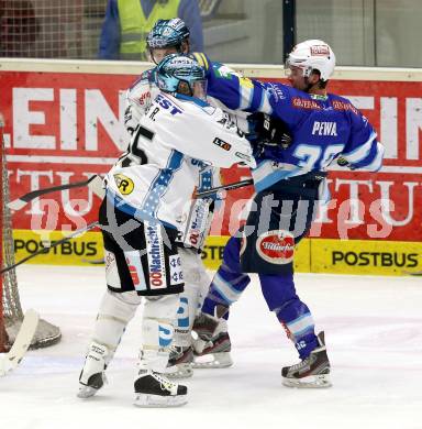 EBEL. Eishockey Bundesliga. EC VSV gegen EHC LIWEST Linz. Marco Pewal, (VSV), Robert Lukas (Linz). Villach, am 14.12.2012.
Foto: Kuess 


---
pressefotos, pressefotografie, kuess, qs, qspictures, sport, bild, bilder, bilddatenbank