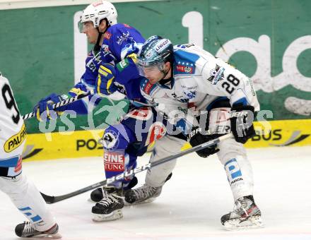 EBEL. Eishockey Bundesliga. EC VSV gegen EHC LIWEST Linz. Derek Ryan, (VSV), Mike Ouellette  (Linz). Villach, am 14.12.2012.
Foto: Kuess 


---
pressefotos, pressefotografie, kuess, qs, qspictures, sport, bild, bilder, bilddatenbank