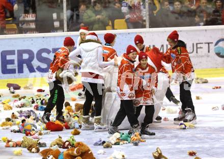 EBEL. Eishockey Bundesliga. EC KAC gegen VSV.  Teddybaer. Klagenfurt, am 16.12.2012.
Foto: Kuess 


---
pressefotos, pressefotografie, kuess, qs, qspictures, sport, bild, bilder, bilddatenbank