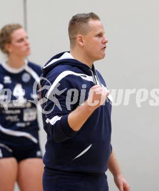 Volleyball. Frauen. Bundesliga. ATSC Wildcats gegen UVC Graz. Trainer Joze Casar (Wildcats). Klagenfurt, 15.12.2012.
Foto: Kuess
---
pressefotos, pressefotografie, kuess, qs, qspictures, sport, bild, bilder, bilddatenbank