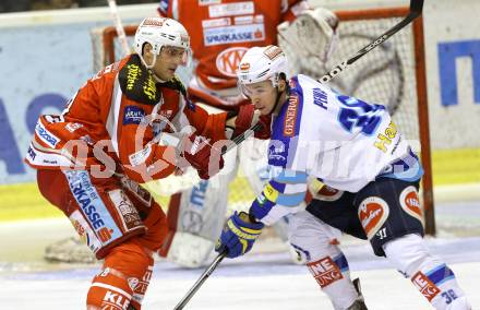 EBEL. Eishockey Bundesliga. EC KAC gegen VSV.  Florian Iberer, (KAC),  Marco Pewal  (VSV). Klagenfurt, am 16.12.2012.
Foto: Kuess 


---
pressefotos, pressefotografie, kuess, qs, qspictures, sport, bild, bilder, bilddatenbank