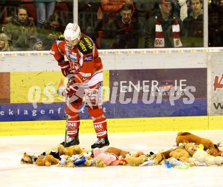 EBEL. Eishockey Bundesliga. EC KAC gegen VSV. Florian Iberer  (KAC). Klagenfurt, am 16.12.2012.
Foto: Kuess 


---
pressefotos, pressefotografie, kuess, qs, qspictures, sport, bild, bilder, bilddatenbank