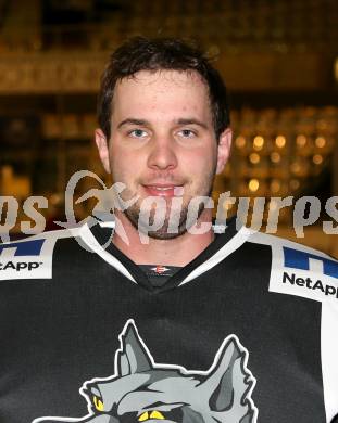 Eishockey. CHL. Tarco Woelfe. Portrait. Christoph Felsberger. Klagenfurt, 17.12.2012.
Foto: Kuess 
---
pressefotos, pressefotografie, kuess, qs, qspictures, sport, bild, bilder, bilddatenbank