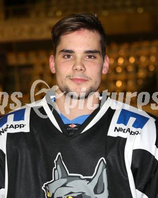 Eishockey. CHL. Tarco Woelfe. Portrait. Michael Koefeler. Klagenfurt, 17.12.2012.
Foto: Kuess 
---
pressefotos, pressefotografie, kuess, qs, qspictures, sport, bild, bilder, bilddatenbank