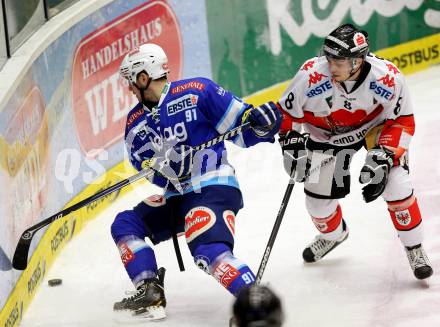 EBEL. Eishockey Bundesliga. EC VSV gegen HC TWK Innsbruck "Die Haie".  Nikolaus Hartl, (VSV), Herbert Steiner  (Innsbruck). Villach, am 21.12.2012.
Foto: Kuess 


---
pressefotos, pressefotografie, kuess, qs, qspictures, sport, bild, bilder, bilddatenbank