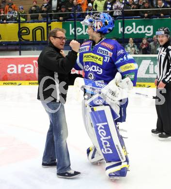 EBEL. Eishockey Bundesliga. EC VSV gegen HC TWK Innsbruck "Die Haie".  Trainer Hannu Jaervenpaeae, Thomas Hoeneckl, (VSV). Villach, am 21.12.2012.
Foto: Kuess 


---
pressefotos, pressefotografie, kuess, qs, qspictures, sport, bild, bilder, bilddatenbank