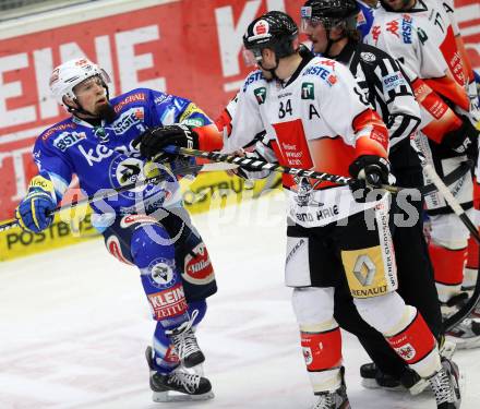 EBEL. Eishockey Bundesliga. EC VSV gegen HC TWK Innsbruck "Die Haie".  Markus Peintner, (VSV),  Stefan Pittl (Innsbruck). Villach, am 21.12.2012.
Foto: Kuess 


---
pressefotos, pressefotografie, kuess, qs, qspictures, sport, bild, bilder, bilddatenbank