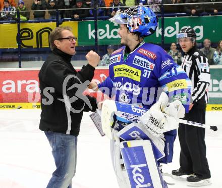 EBEL. Eishockey Bundesliga. EC VSV gegen HC TWK Innsbruck "Die Haie".  Trainer Hannu Jaervenpaeae, Thomas Hoeneckl, (VSV). Villach, am 21.12.2012.
Foto: Kuess 


---
pressefotos, pressefotografie, kuess, qs, qspictures, sport, bild, bilder, bilddatenbank