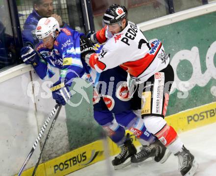 EBEL. Eishockey Bundesliga. EC VSV gegen HC TWK Innsbruck "Die Haie".  Nikolaus Hartl, (VSV),  Florian Pedevilla (Innsbruck). Villach, am 21.12.2012.
Foto: Kuess 


---
pressefotos, pressefotografie, kuess, qs, qspictures, sport, bild, bilder, bilddatenbank