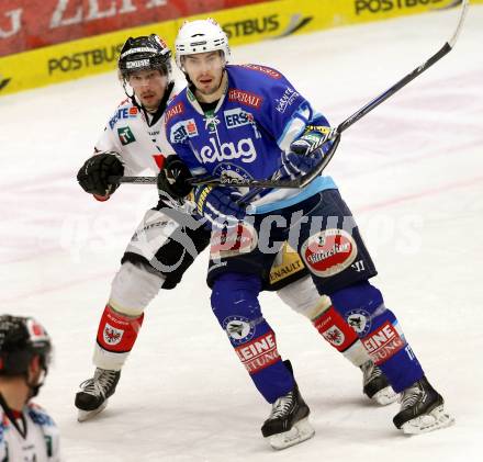 EBEL. Eishockey Bundesliga. EC VSV gegen HC TWK Innsbruck "Die Haie".  Justin Taylor,  (VSV), Florian Stern (Innsbruck). Villach, am 21.12.2012.
Foto: Kuess 


---
pressefotos, pressefotografie, kuess, qs, qspictures, sport, bild, bilder, bilddatenbank