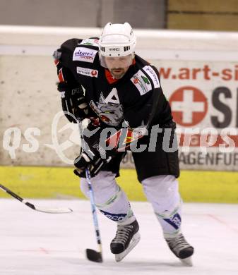 Eishockey CHL. Carinthian Hockey League. Tarco Woelfe gegen UEC Lienz. Michael Krainer-Bidovec (Tarco). Klagenfurt, am 22.12.2012.
Foto: Kuess
---
pressefotos, pressefotografie, kuess, qs, qspictures, sport, bild, bilder, bilddatenbank