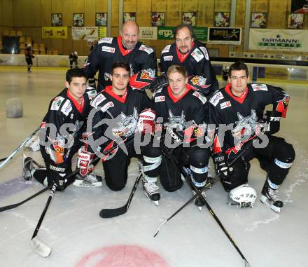 Eishockey CHL. Carinthian Hockey League. Tarco Woelfe. Spielertrainer Michael Krainer-Bidovec, Bruno Tarmann, Maximilian Macek,  Emmanuel Jenko, Karl-Leopold Krainer, Julian Wassertheurer (Tarco). Klagenfurt, am 22.12.2012.
Foto: Kuess
---
pressefotos, pressefotografie, kuess, qs, qspictures, sport, bild, bilder, bilddatenbank