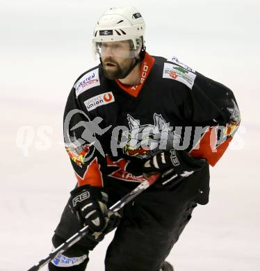 Eishockey CHL. Carinthian Hockey League. Tarco Woelfe gegen UEC Lienz. Andreas Moschik (Tarco). Klagenfurt, am 22.12.2012.
Foto: Kuess
---
pressefotos, pressefotografie, kuess, qs, qspictures, sport, bild, bilder, bilddatenbank