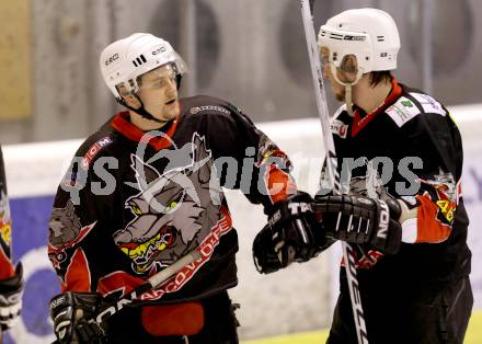 Eishockey CHL. Carinthian Hockey League. Tarco Woelfe gegen UEC Lienz. Torjubel Markus Zechner, Kevin Mosser (Tarco). Klagenfurt, am 22.12.2012.
Foto: Kuess
---
pressefotos, pressefotografie, kuess, qs, qspictures, sport, bild, bilder, bilddatenbank