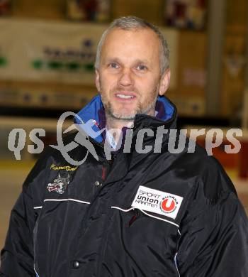 Eishockey. CHL. Tarco Woelfe Klagenfurt. Co-Trainer Robert Korb. Klagenfurt, 22.12.2012.
Foto: Kuess
---
pressefotos, pressefotografie, kuess, qs, qspictures, sport, bild, bilder, bilddatenbank