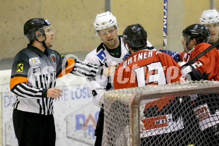 Eishockey NAHL. Tarco Woelfe gegen Weiz. Peter Mateicka, (Tarco), Patrick Ortner  (Weiz). Klagenfurt, am 22.12.2012.
Foto: Kuess
---
pressefotos, pressefotografie, kuess, qs, qspictures, sport, bild, bilder, bilddatenbank