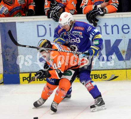 EBEL. Eishockey Bundesliga. EC VSV gegen Moser Medical Graz 99ers.  NAGELER Daniel (VSV), LATENDRESSE Olivier (Graz). Villach, am 23.12.2012.
Foto: Kuess 


---
pressefotos, pressefotografie, kuess, qs, qspictures, sport, bild, bilder, bilddatenbank