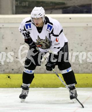 Eishockey NAHL. Tarco Woelfe gegen Weiz. Christoph Ibounig (Tarco). Klagenfurt, am 22.12.2012.
Foto: Kuess
---
pressefotos, pressefotografie, kuess, qs, qspictures, sport, bild, bilder, bilddatenbank