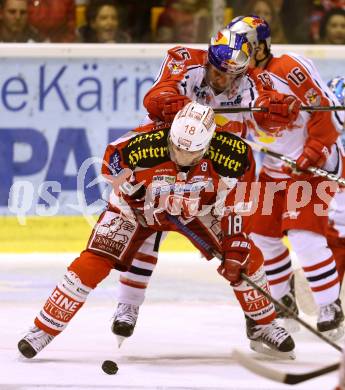 EBEL. Eishockey Bundesliga. EC KAC gegen EC Red Bull Salzburg. Thomas KOch,   (KAC), Manuel Latusa (Salzburg). Klagenfurt, am 26.12.2012.
Foto: Kuess 


---
pressefotos, pressefotografie, kuess, qs, qspictures, sport, bild, bilder, bilddatenbank