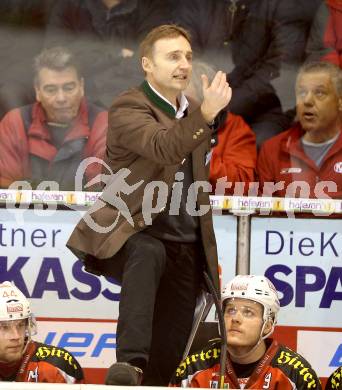 EBEL. Eishockey Bundesliga. EC KAC gegen EC Red Bull Salzburg.  Trainer Christian Weber (KAC). Klagenfurt, am 26.12.2012.
Foto: Kuess 


---
pressefotos, pressefotografie, kuess, qs, qspictures, sport, bild, bilder, bilddatenbank