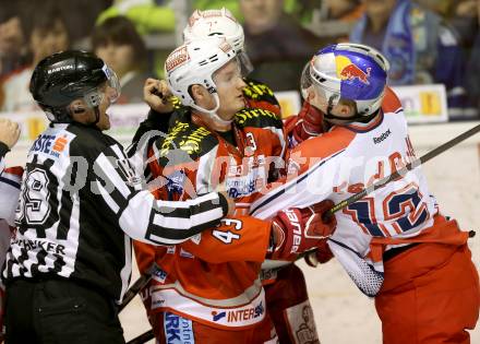 EBEL. Eishockey Bundesliga. EC KAC gegen EC Red Bull Salzburg. Tomislav Zanoski,  (KAC), Kevin Puschnik  (Salzburg). Klagenfurt, am 26.12.2012.
Foto: Kuess 


---
pressefotos, pressefotografie, kuess, qs, qspictures, sport, bild, bilder, bilddatenbank