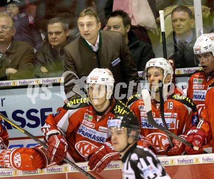 EBEL. Eishockey Bundesliga. EC KAC gegen EC Red Bull Salzburg.  Trainer Christian Weber (KAC). Klagenfurt, am 26.12.2012.
Foto: Kuess 


---
pressefotos, pressefotografie, kuess, qs, qspictures, sport, bild, bilder, bilddatenbank