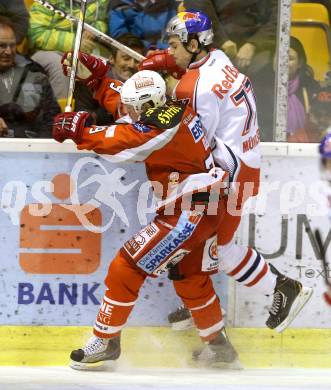 EBEL. Eishockey Bundesliga. EC KAC gegen EC Red Bull Salzburg. Kevin Doell,  (KAC), Florian Muehlstein  (Salzburg). Klagenfurt, am 26.12.2012.
Foto: Kuess 


---
pressefotos, pressefotografie, kuess, qs, qspictures, sport, bild, bilder, bilddatenbank