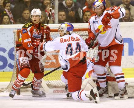 EBEL. Eishockey Bundesliga. EC KAC gegen EC Red Bull Salzburg.  Markus Pirmann, (KAC),  Robert Schremp, John Boychuk (Salzburg). Klagenfurt, am 26.12.2012.
Foto: Kuess 


---
pressefotos, pressefotografie, kuess, qs, qspictures, sport, bild, bilder, bilddatenbank