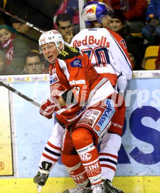 EBEL. Eishockey Bundesliga. EC KAC gegen EC Red Bull Salzburg. Mike Siklenka,  (KAC), Markus Poeck  (Salzburg). Klagenfurt, am 26.12.2012.
Foto: Kuess 


---
pressefotos, pressefotografie, kuess, qs, qspictures, sport, bild, bilder, bilddatenbank