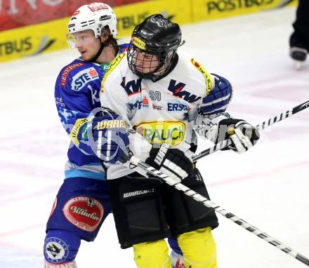 EBEL. Eishockey Bundesliga. EC VSV gegen Dornbirner Eishockey Club.  Andreas Wiedergut,  (VSV), Luciano Aquino (Dornbirn). Villach, am 28.12.2012.
Foto: Kuess 


---
pressefotos, pressefotografie, kuess, qs, qspictures, sport, bild, bilder, bilddatenbank