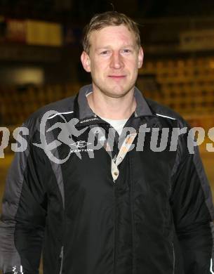 Frauen Eishockey. DEC Dragons Klagenfurt. Trainer Siegfried Steiner. KLagenfurt, am 28.12.2012.
Foto: Kuess
---
pressefotos, pressefotografie, kuess, qs, qspictures, sport, bild, bilder, bilddatenbank