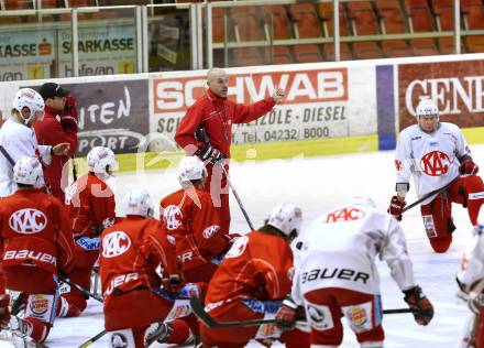 Eishockey. KAC. Training. Christer Olsson. Klagenfurt, 29.12.2012.
Foto: Kuess
---
pressefotos, pressefotografie, kuess, qs, qspictures, sport, bild, bilder, bilddatenbank