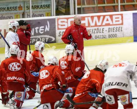 Eishockey. KAC. Training. Christer Olsson. Klagenfurt, 29.12.2012.
Foto: Kuess
---
pressefotos, pressefotografie, kuess, qs, qspictures, sport, bild, bilder, bilddatenbank