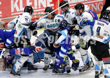 EBEL. Eishockey Bundesliga. EC VSV gegen SAPA Fehervar AV19. Mario Altmann, (VSV), Andras Benk, Tamas Sille, Balint Magosi (Alba Volan). Villach, am 30.12.2012.
Foto: Kuess 


---
pressefotos, pressefotografie, kuess, qs, qspictures, sport, bild, bilder, bilddatenbank