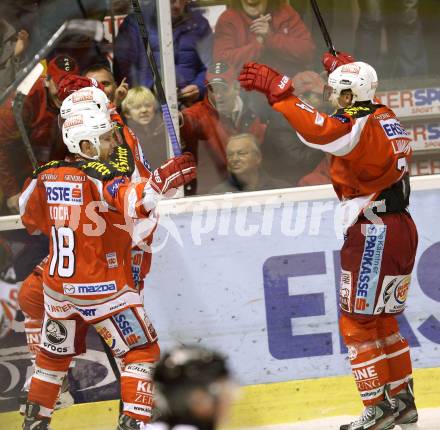 EBEL. Eishockey Bundesliga. EC KAC gegen HC Orli Znojmo.  Torjubel Jamie Lundmark, Thomas Koch (KAC). Klagenfurt, am 30.12.2012.
Foto: Kuess 


---
pressefotos, pressefotografie, kuess, qs, qspictures, sport, bild, bilder, bilddatenbank