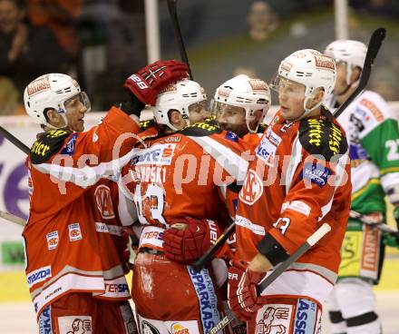 EBEL. Eishockey Bundesliga. EC KAC gegen HDD TELEMACH Olimpija Ljubljana. Torjubel  ZANOSKI Tomislav, SIKLENKA Michael, FUREY Kirk (KAC),  (Laibach). Klagenfurt, am 1.1.2013.
Foto: Kuess 


---
pressefotos, pressefotografie, kuess, qs, qspictures, sport, bild, bilder, bilddatenbank