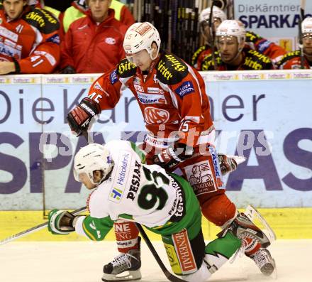 EBEL. Eishockey Bundesliga. EC KAC gegen HDD TELEMACH Olimpija Ljubljana.  David SChuller, (KAC), Miha Pesjak  (Laibach). Klagenfurt, am 1.1.2013.
Foto: Kuess 


---
pressefotos, pressefotografie, kuess, qs, qspictures, sport, bild, bilder, bilddatenbank