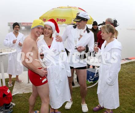 Neujahrsschwimmen. Velden, am 1.1.2013.
Foto: Kuess 
---
pressefotos, pressefotografie, kuess, qs, qspictures, sport, bild, bilder, bilddatenbank